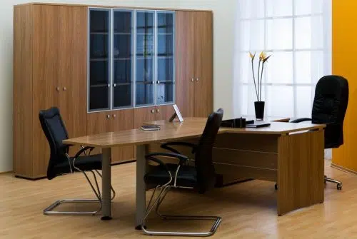Trouver une entreprise pour renouveler son mobilier de bureau à Vitrolles ?