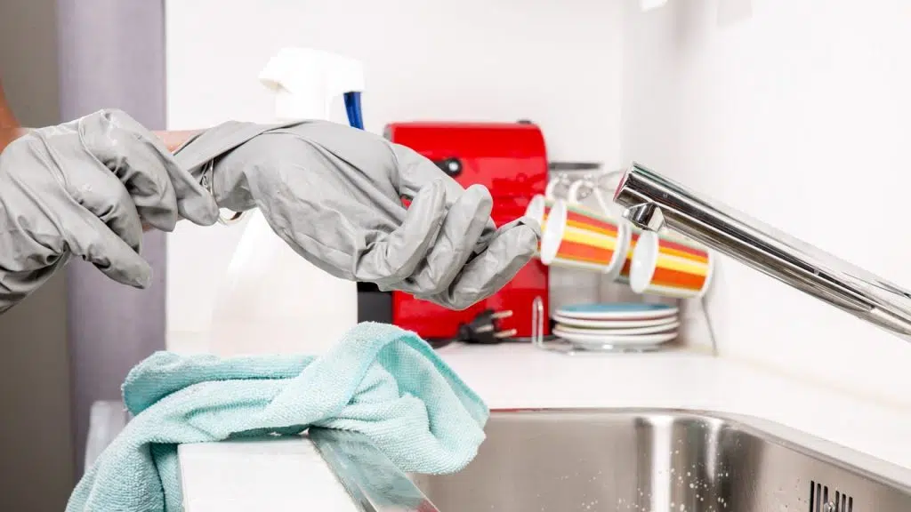 Quelques astuces pour prendre soin de votre maison vous-même